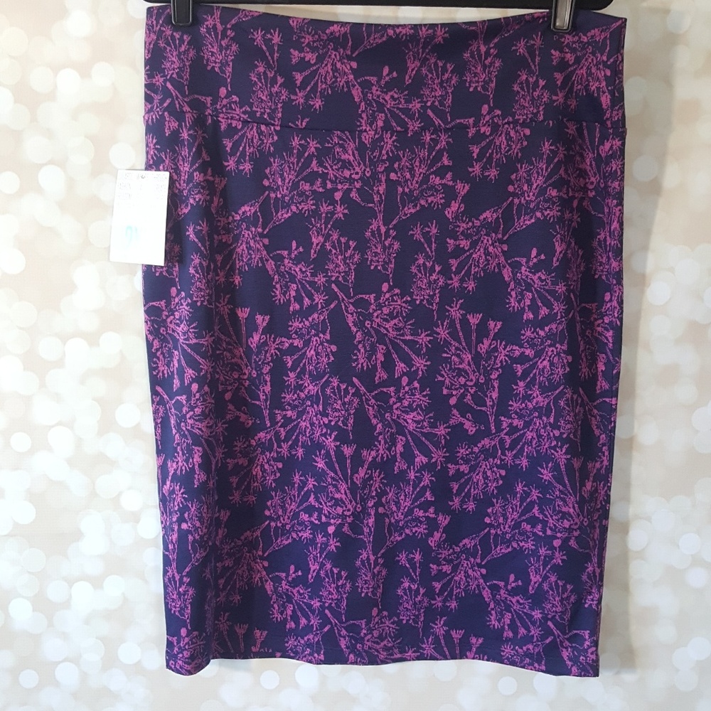 BNWT Lularoe Cassie Pencil Skirt